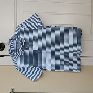 Vinyard Vines Boys' Bradley Stripe Sankaty Polo. Size 6.  Blue and white strip.